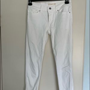 white levi’s skinny jeans